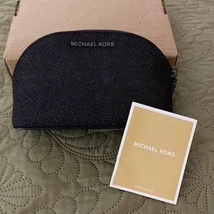 New!!  Michael Kors Women’s Cosmetic Bag, original